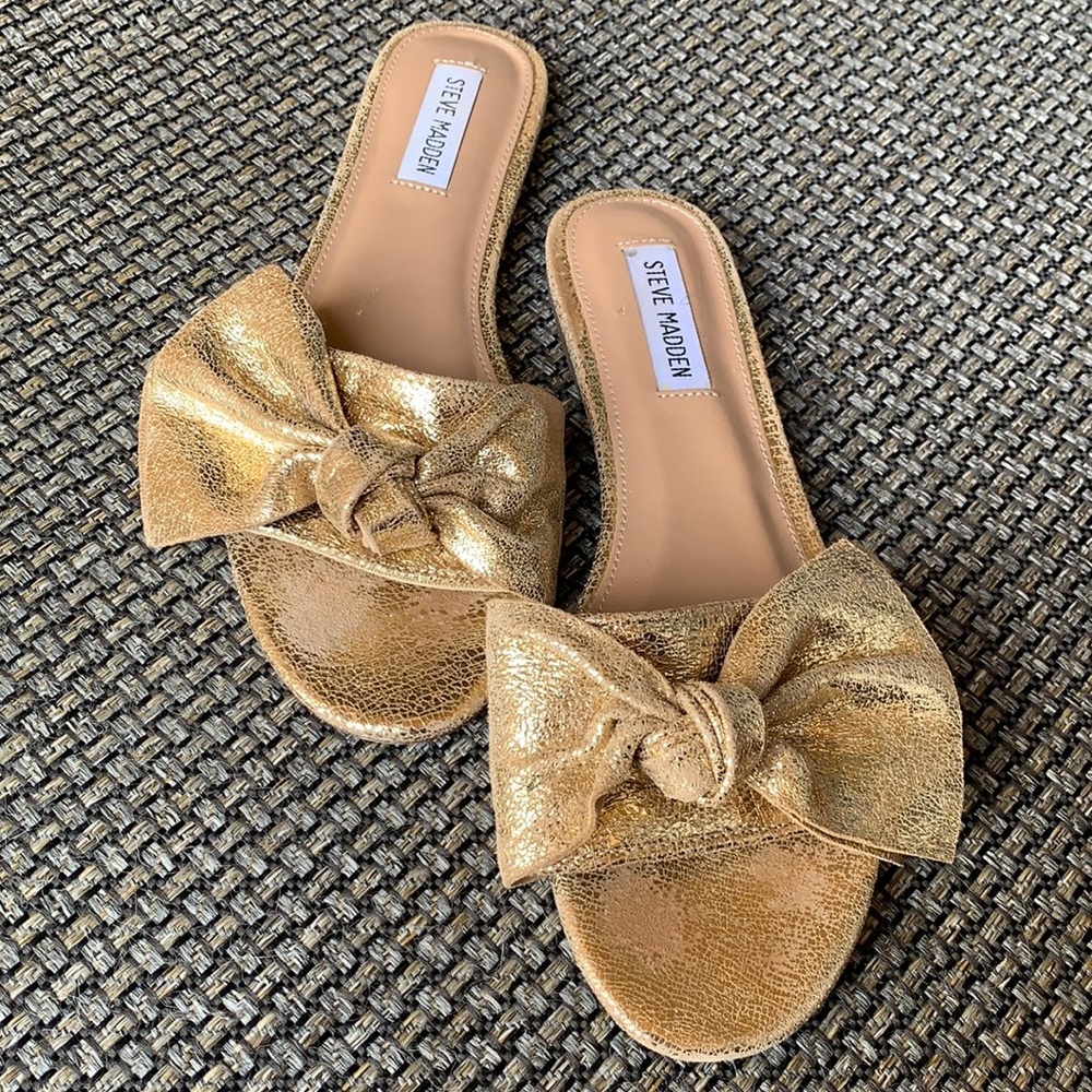 Steve Madden gold sandals